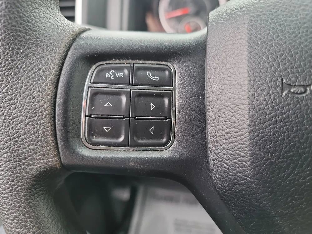 Used 2019 RAM 1500 Classic SLT AWD/4WD image 19