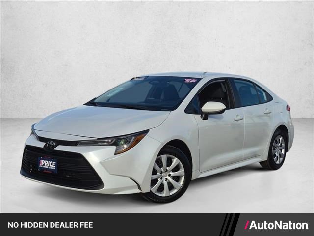 Used 2025 Toyota Corolla LE FWD image 1