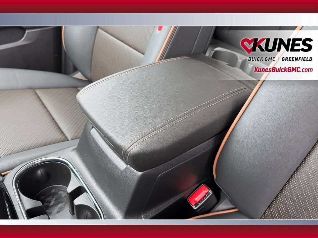 New 2026 GMC Canyon AT4 w/ Technology Plus Package AWD/4WD image 29