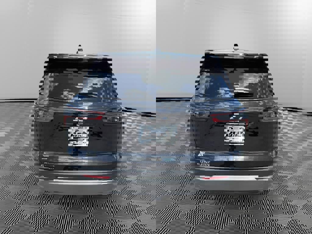 New 2026 Chevrolet Equinox LT w/ Convenience Package II image 6