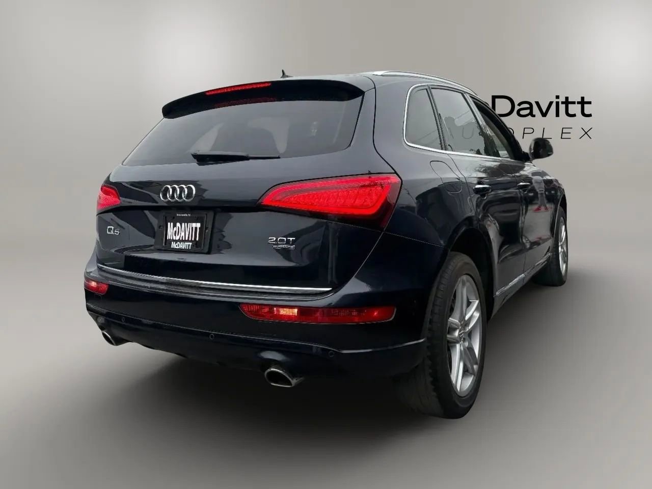 Used 2017 Audi Q5 2.0T Premium Plus w/ Technology Package AWD/4WD image 4