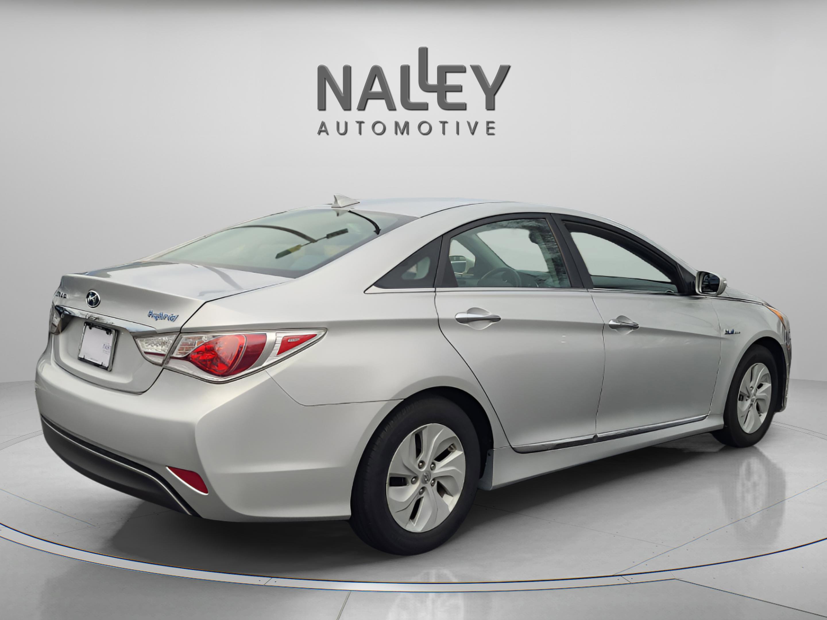 Used 2013 Hyundai Sonata Hybrid image 5