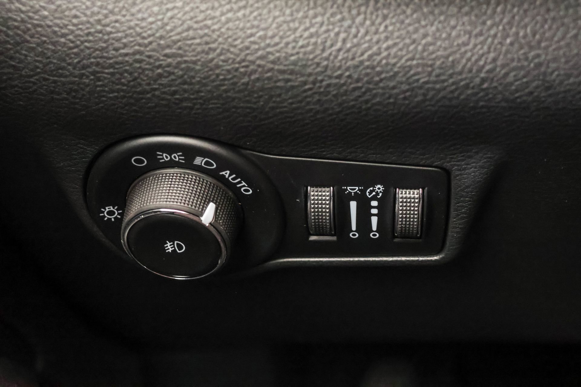 New 2026 Jeep Compass Limited image 26