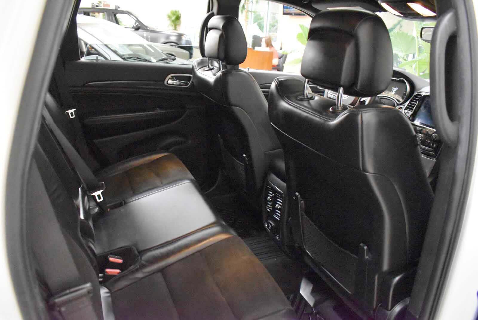 Used 2019 Jeep Grand Cherokee Altitude AWD/4WD image 50