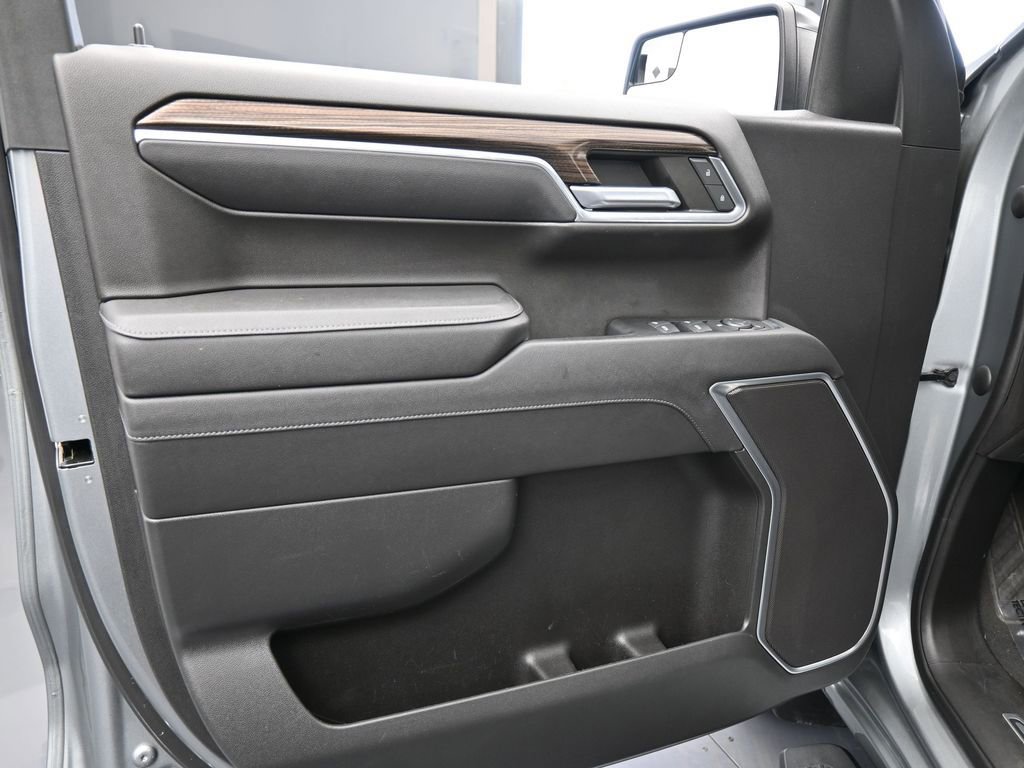 Used 2023 Chevrolet Silverado 1500 RST image 16