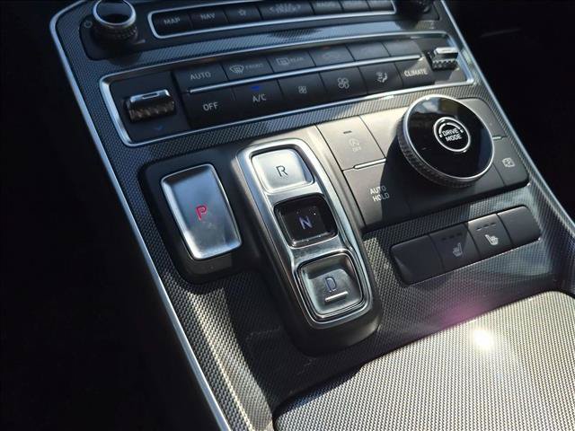 Used 2023 Hyundai Santa Fe SEL w/ Premium Package FWD image 12
