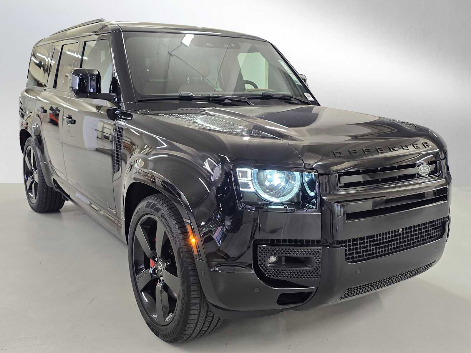 New 2025 Land Rover Defender 130 X AWD/4WD image 7