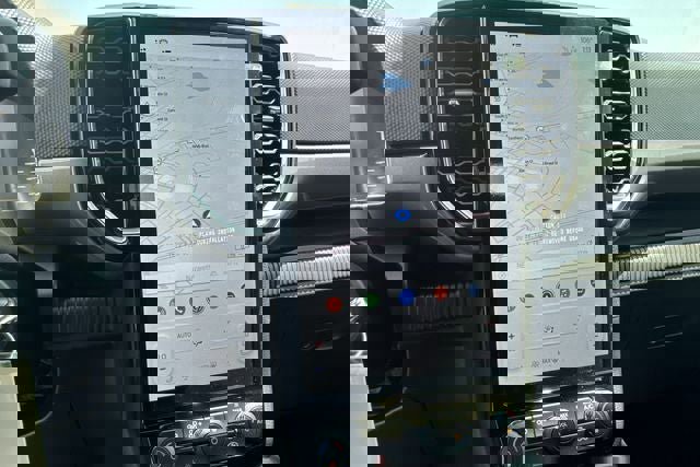 New 2025 Ford Ranger XLT w/ Equipment Group 301A High image 18