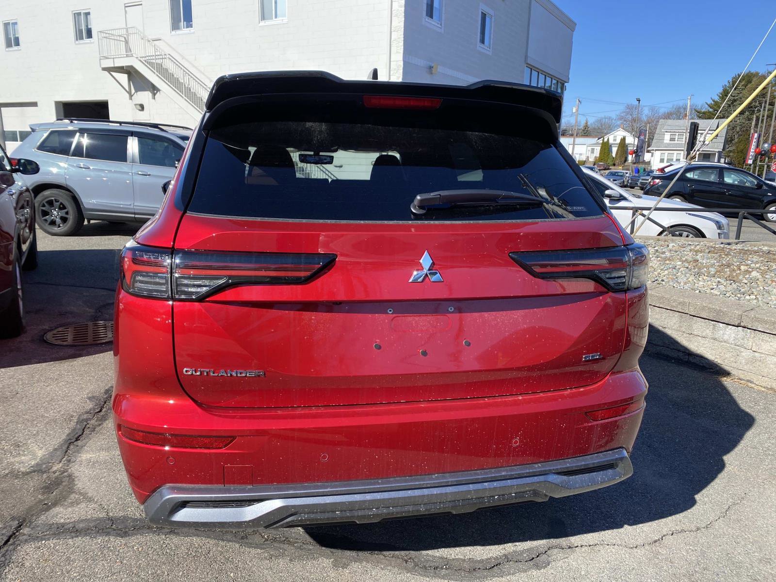 New 2026 Mitsubishi Outlander SEL image 4