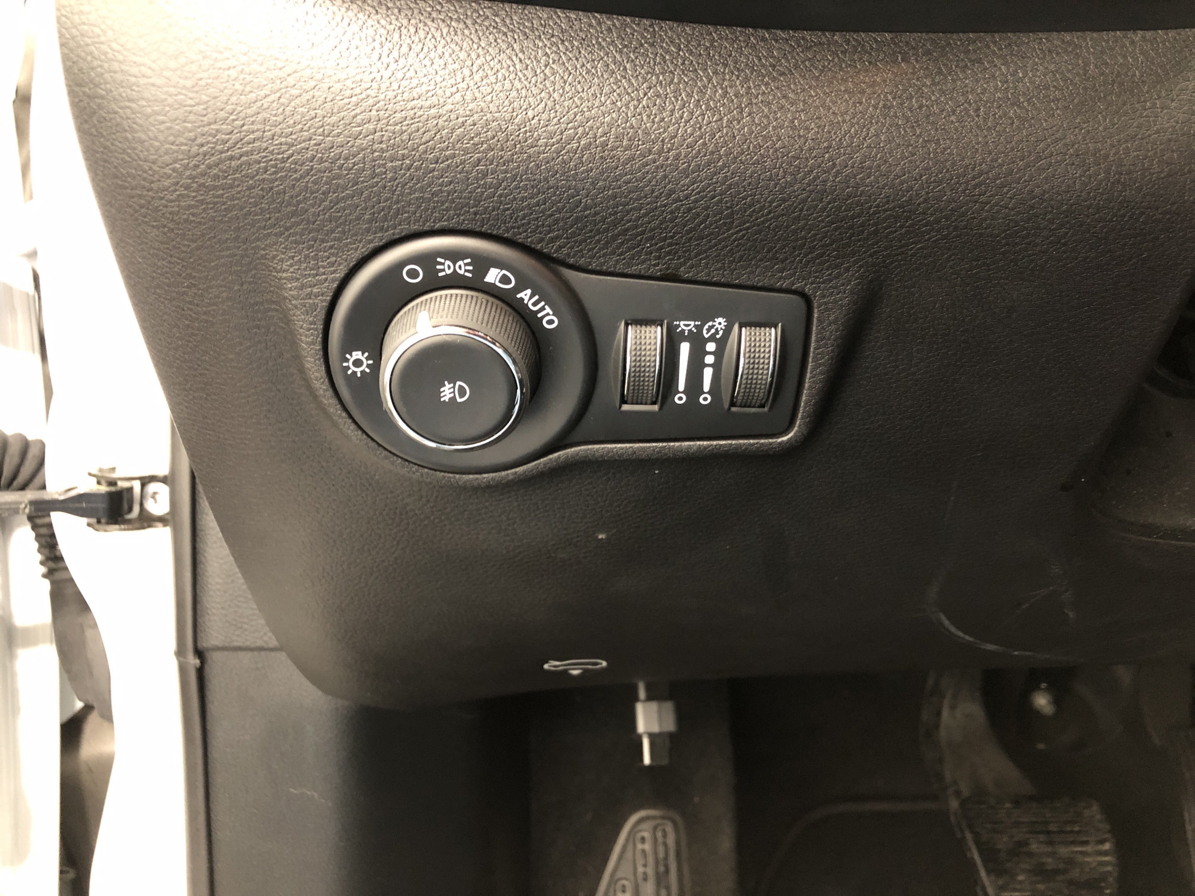 Certified 2024 Jeep Compass Limited w/ High Altitude Package AWD/4WD image 19