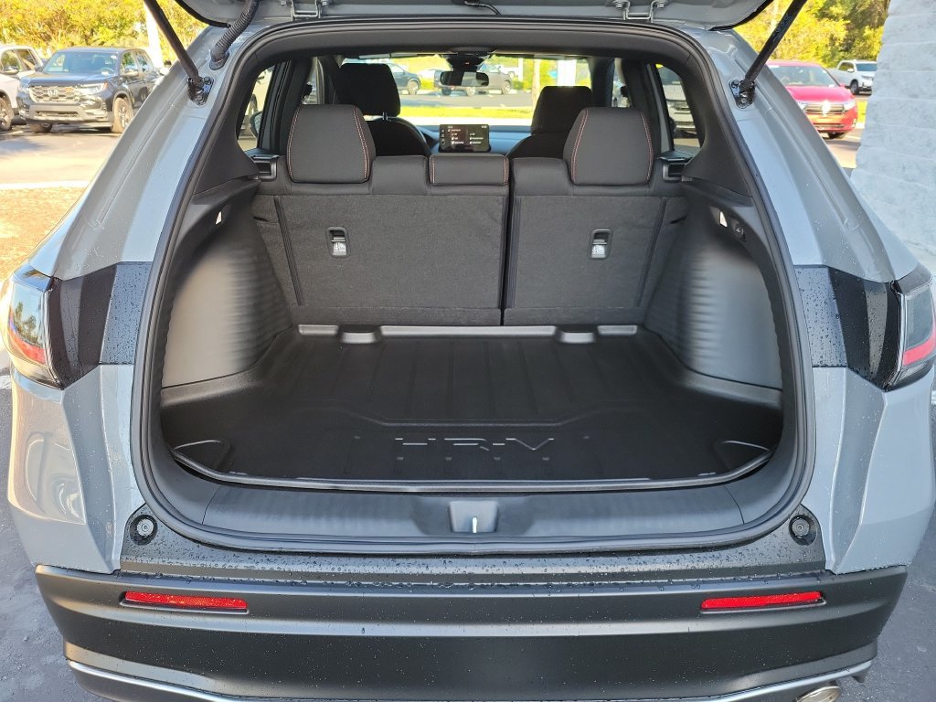 Certified 2027 Honda HR-V Sport image 12