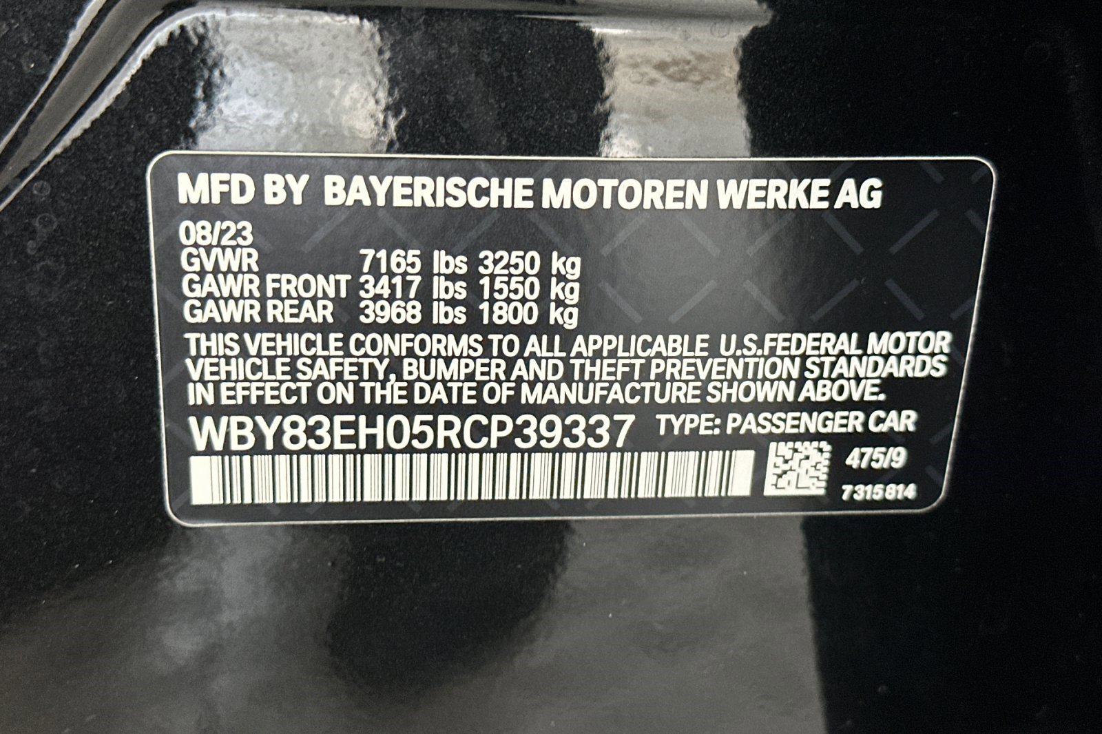 Certified 2024 BMW i7 M70 w/ Executive Package image 21