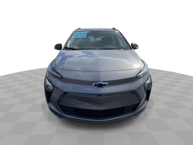 Certified 2023 Chevrolet Bolt EUV Premier w/ Sun & Sound Package FWD image 3