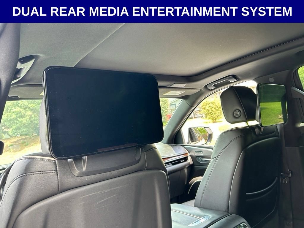 Used 2021 Cadillac Escalade Premium Luxury w/ Driver Assist Tech Package AWD/4WD image 3