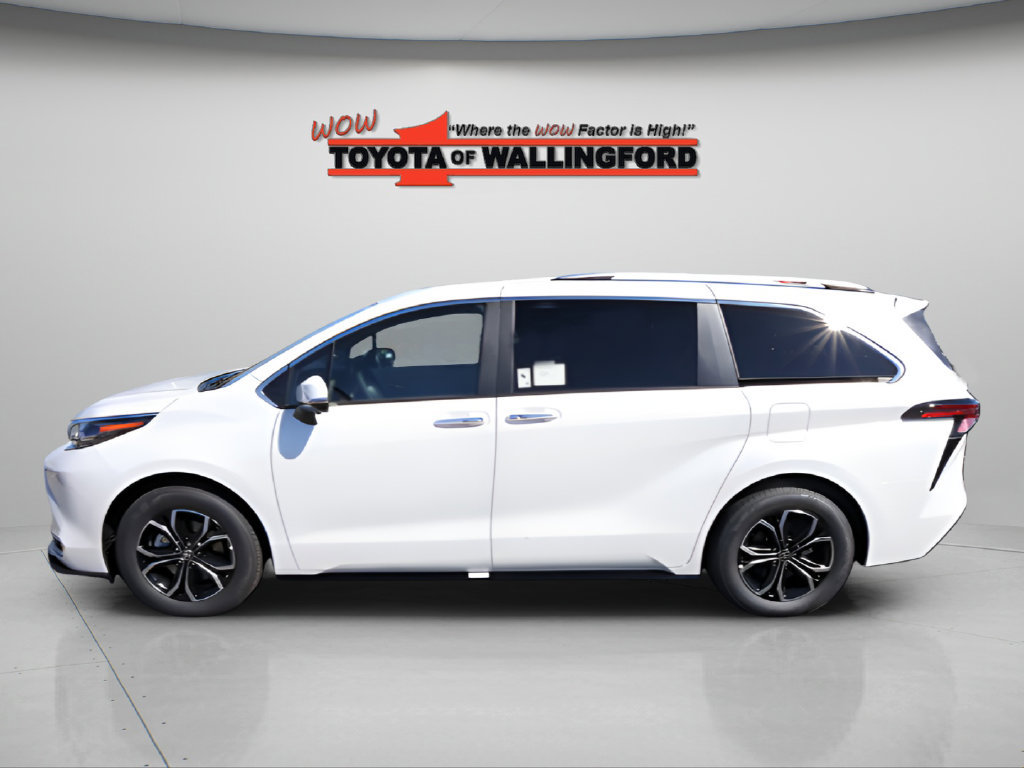 New 2026 Toyota Sienna Platinum AWD/4WD image 2