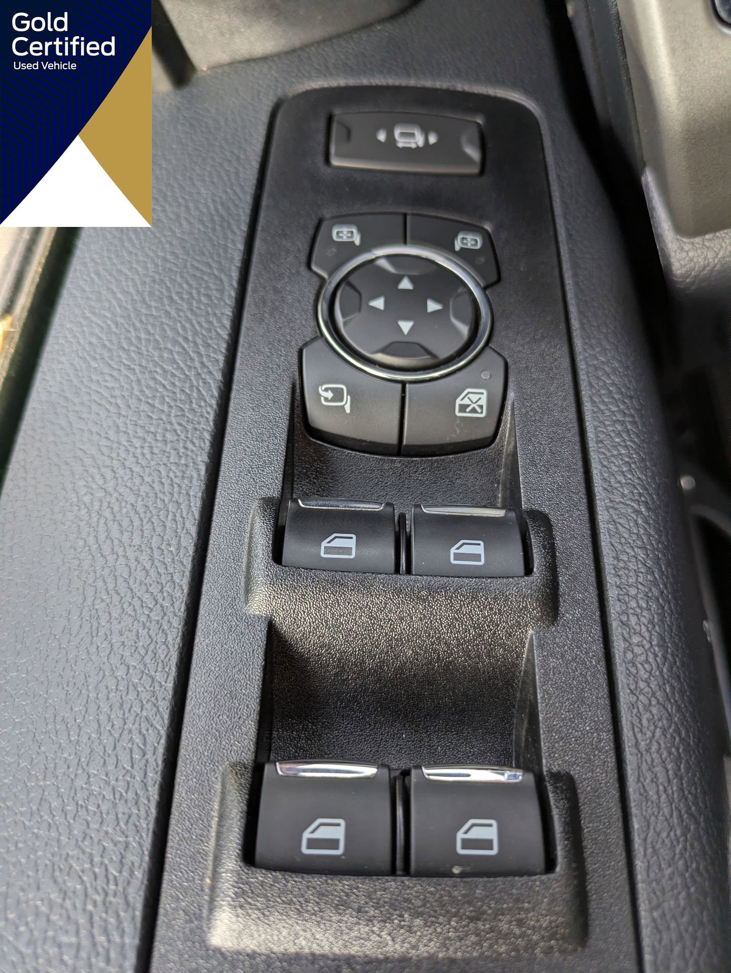 Certified 2022 Ford F250 Lariat w/ Tremor Off-Road Package image 30