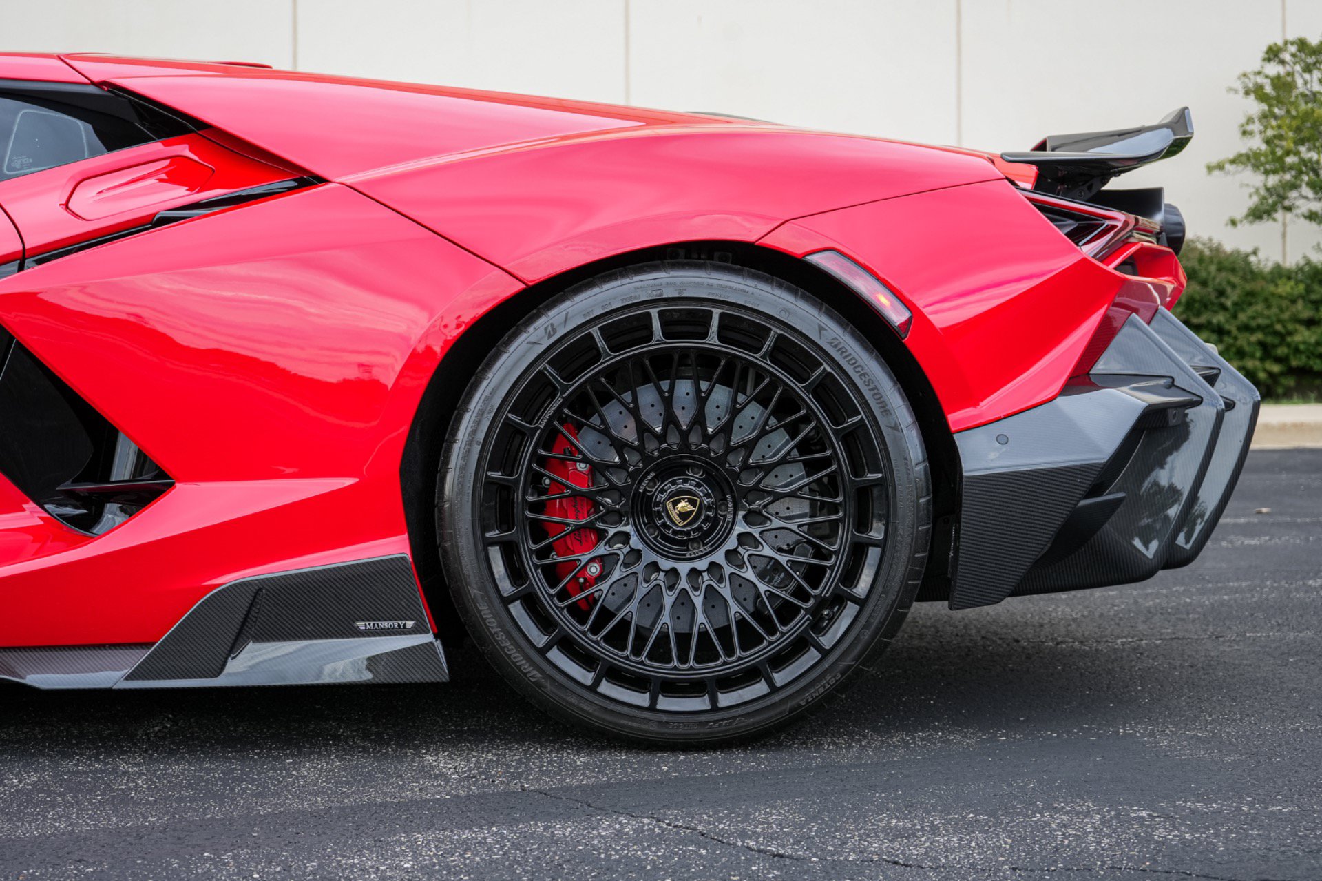 Used 2025 Lamborghini Revuelto AWD/4WD image 24