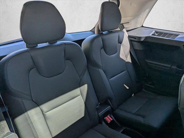 Certified 2023 Volvo XC90 B5 Plus image 18