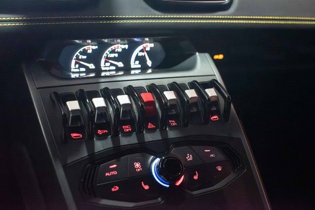 Used 2015 Lamborghini Huracan LP 610-4 image 52