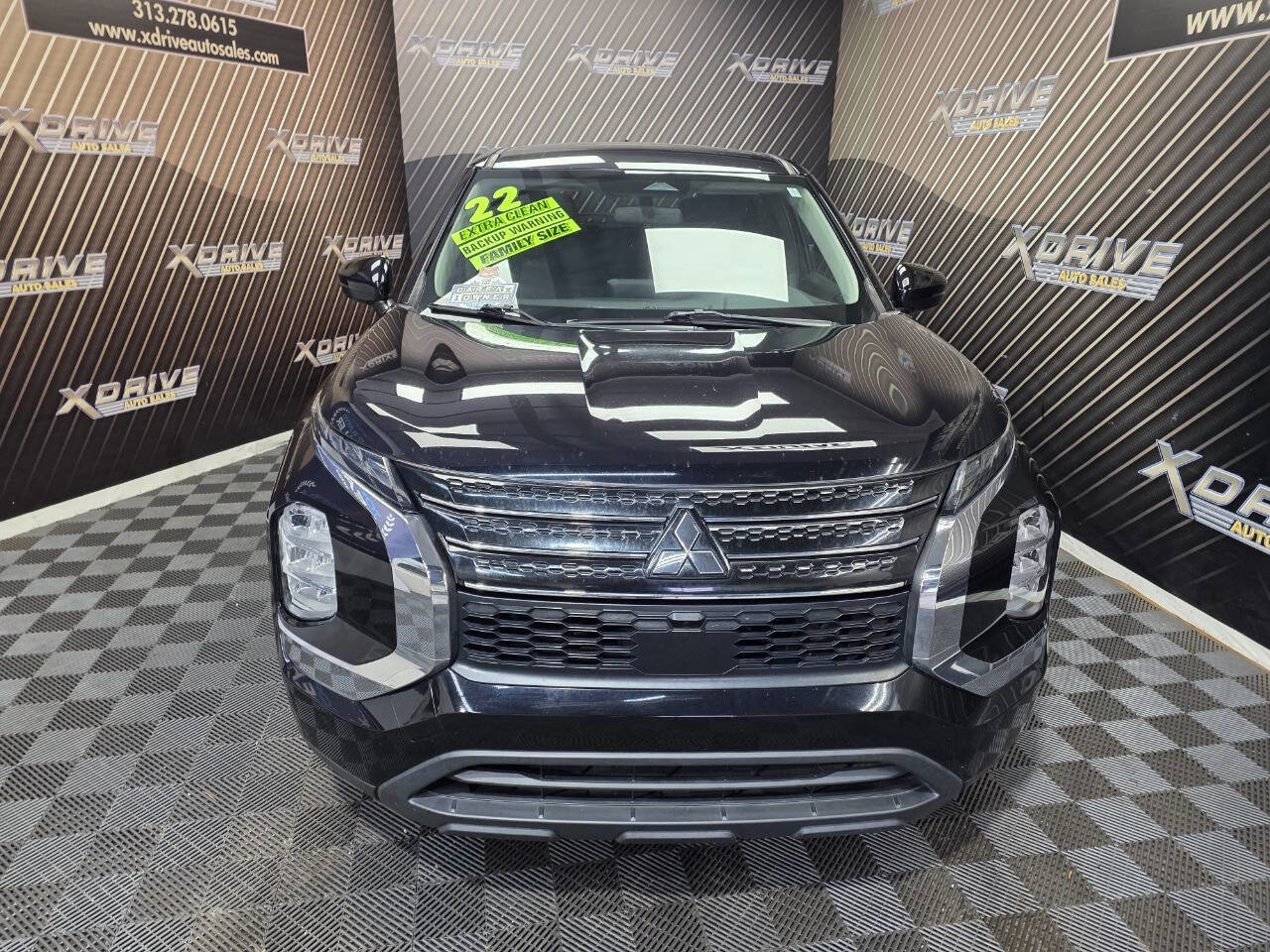 Used 2022 Mitsubishi Outlander ES image 5