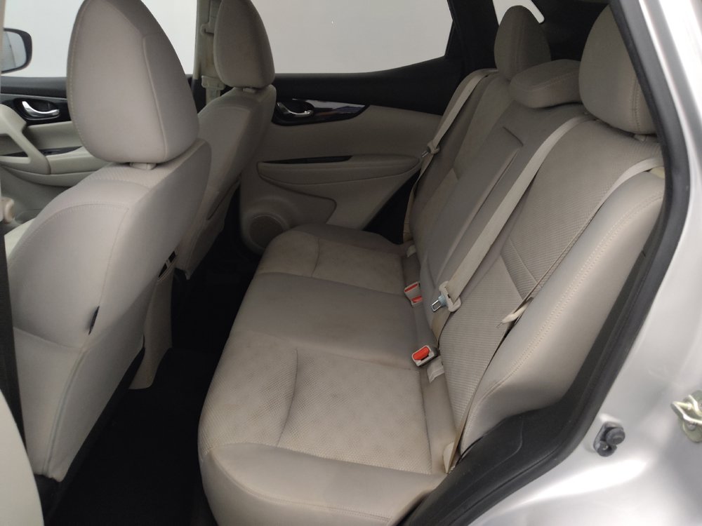 Used 2018 Nissan Rogue Sport SV FWD image 18