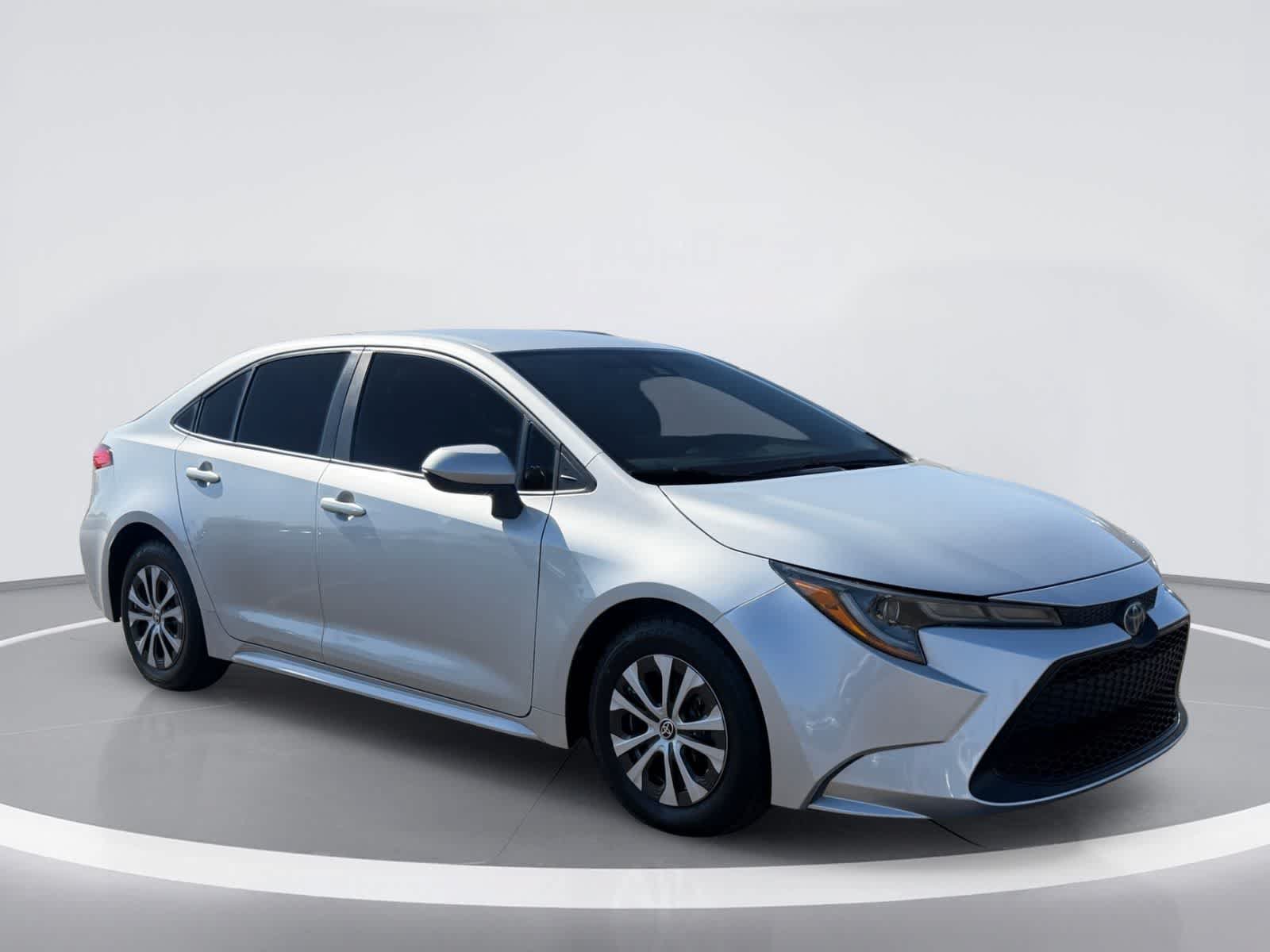 Used 2022 Toyota Corolla LE w/ Carpet Mat Package (TMS) FWD image 9