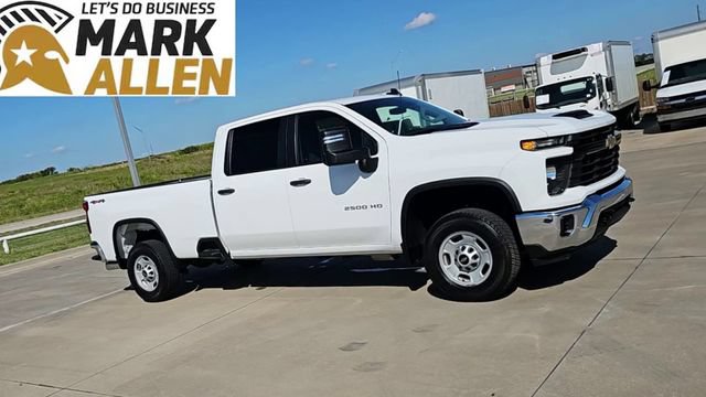 Used 2024 Chevrolet Silverado 2500 W/T w/ WT Convenience Package AWD/4WD image 2