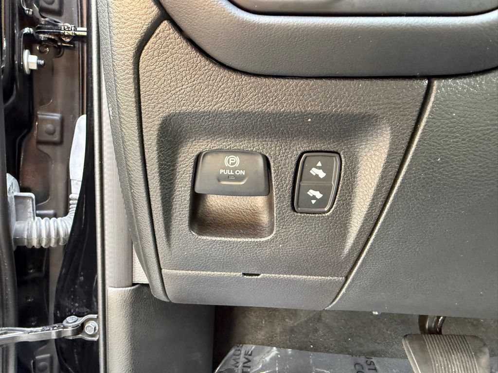 Used 2022 RAM 1500 Limited AWD/4WD image 10