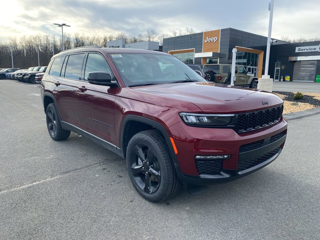 New 2025 Jeep Grand Cherokee L Limited w/ Black Appearance Package AWD/4WD image 1