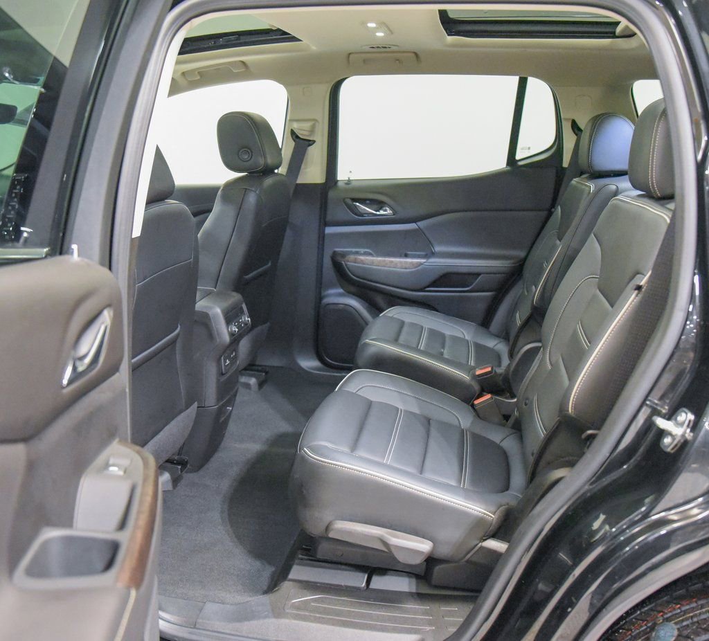 Used 2023 GMC Acadia Denali w/ Denali Ultimate Package image 4
