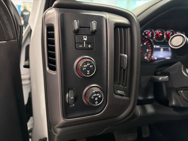 Used 2014 GMC Sierra 1500 SLT w/ All-Terrain Package AWD/4WD image 17