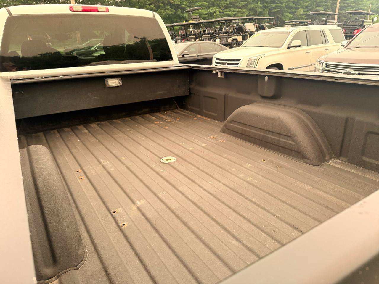 Used 2004 Chevrolet Silverado 2500 LS w/ Skid Plate Package AWD/4WD image 26