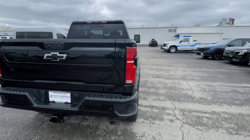 New 2026 Chevrolet Silverado 2500 ZR2 w/ LPO, Dark Essentials Package AWD/4WD image 9
