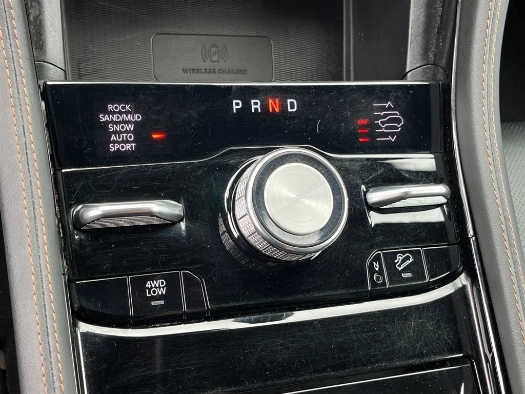 Used 2024 Jeep Grand Cherokee Summit AWD/4WD image 26
