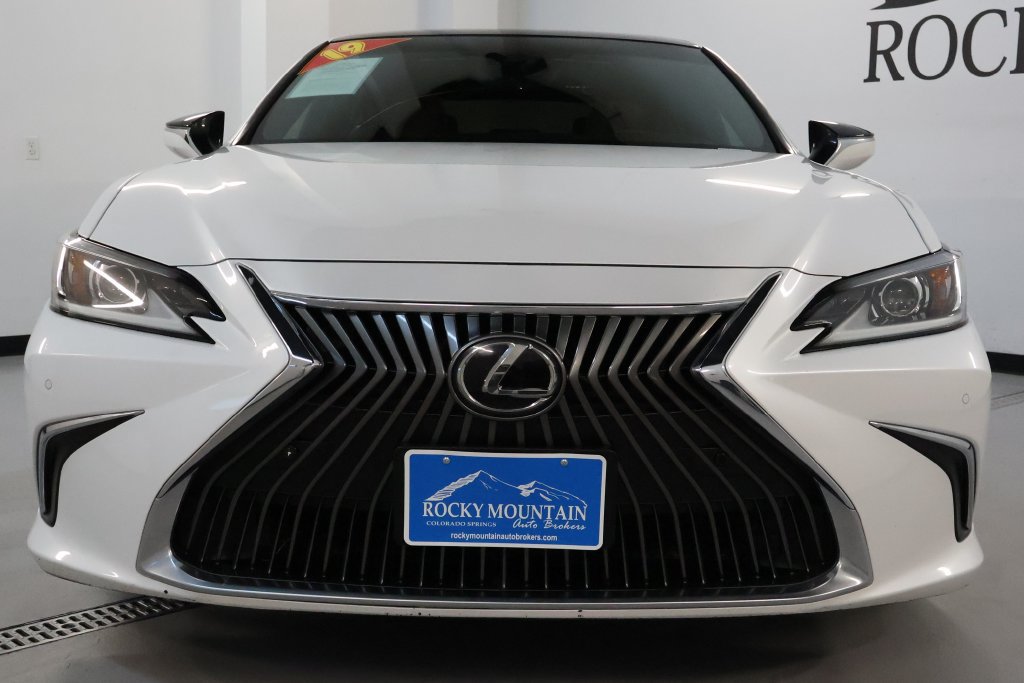 Used 2019 Lexus ES 350 w/ Premium Package FWD image 2