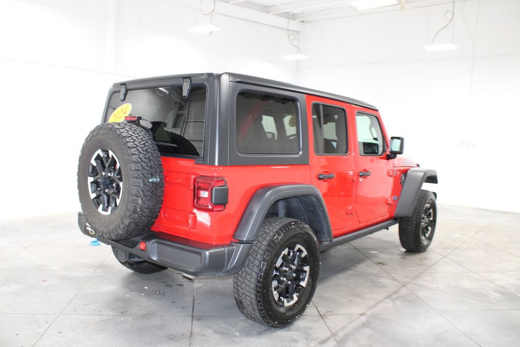 Used 2024 Jeep Wrangler Unlimited Rubicon 4xe image 9
