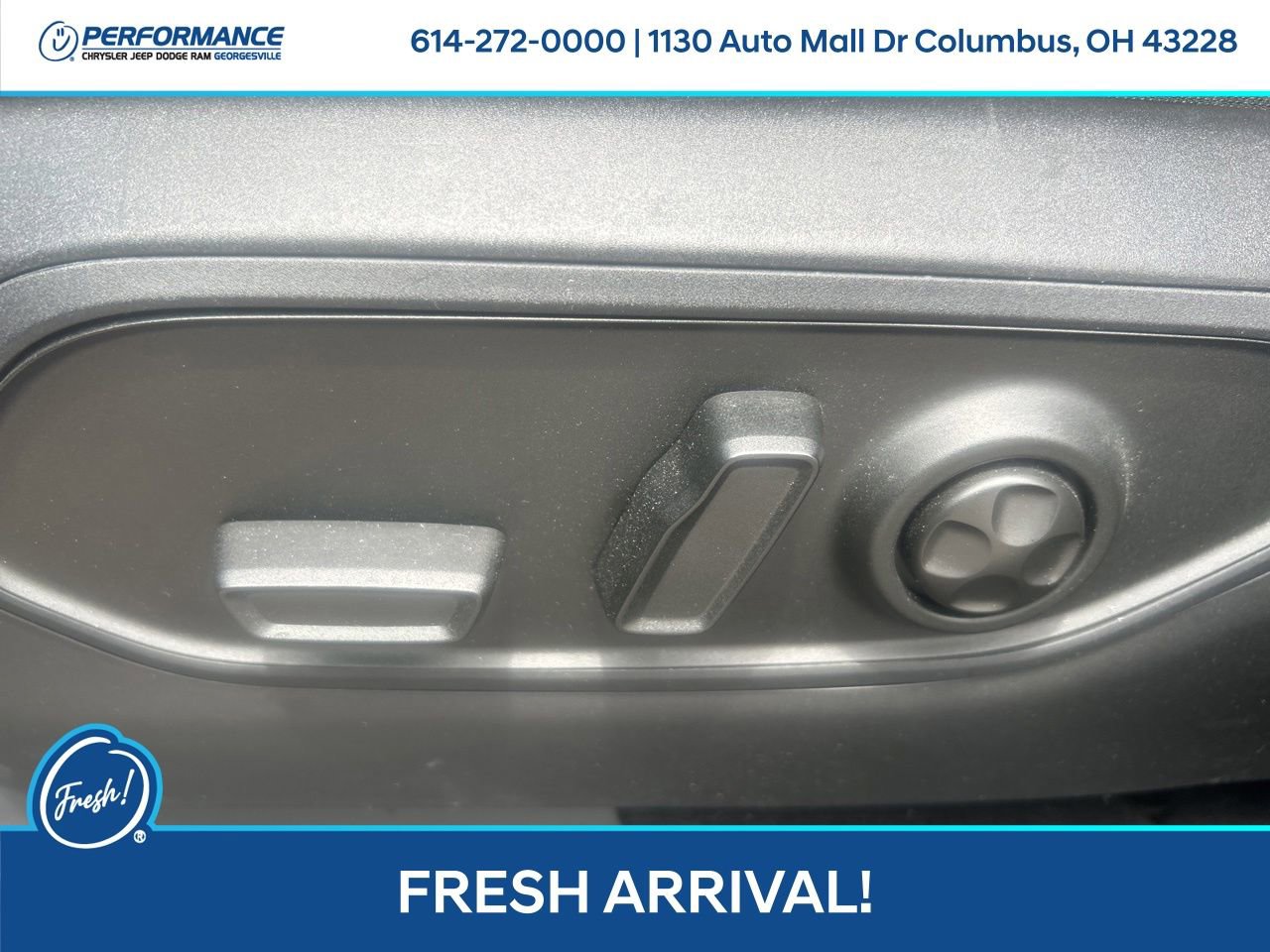 Used 2023 Jeep Grand Cherokee L Laredo AWD/4WD image 18