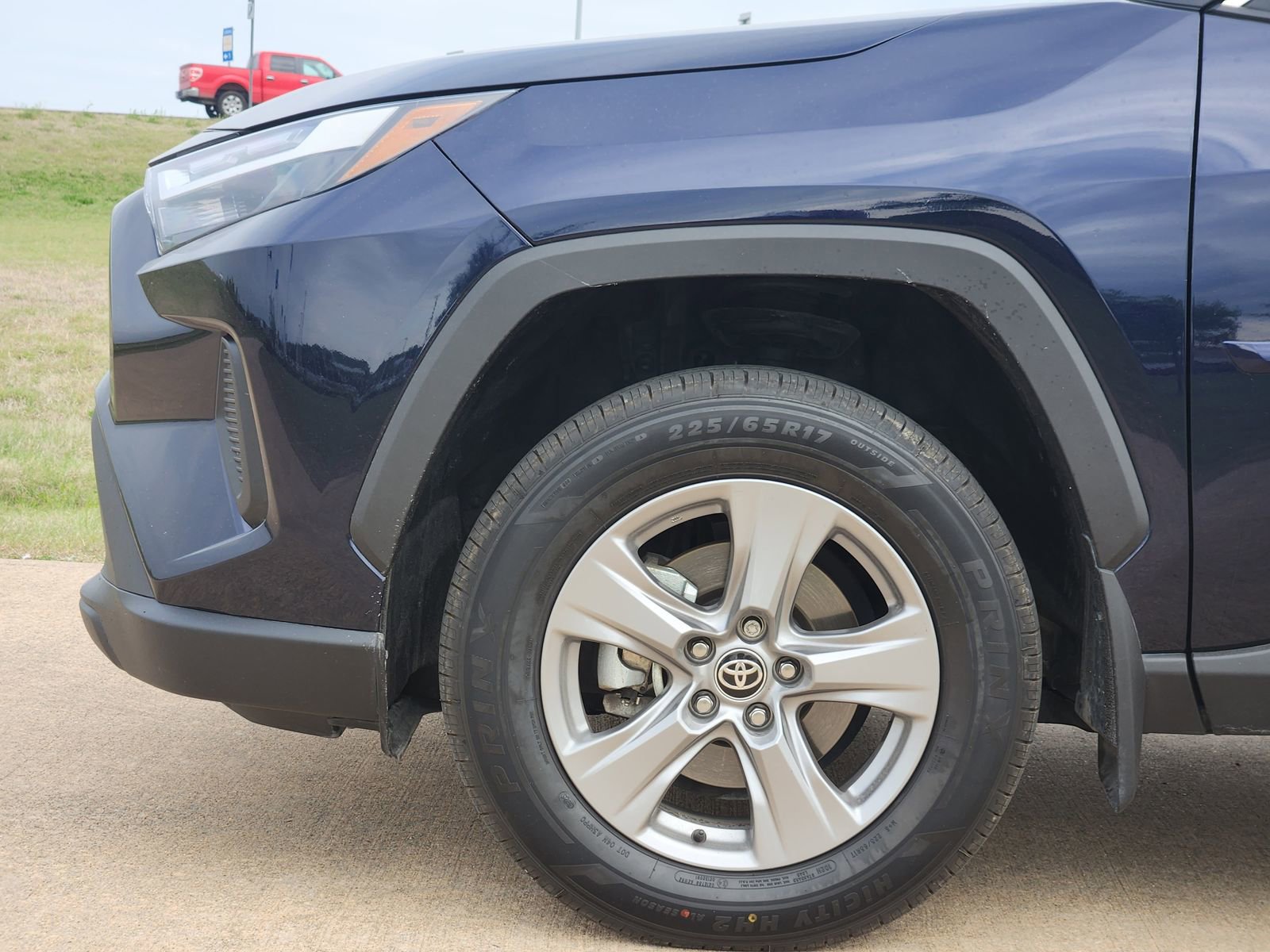 Used 2024 Toyota RAV4 XLE image 13