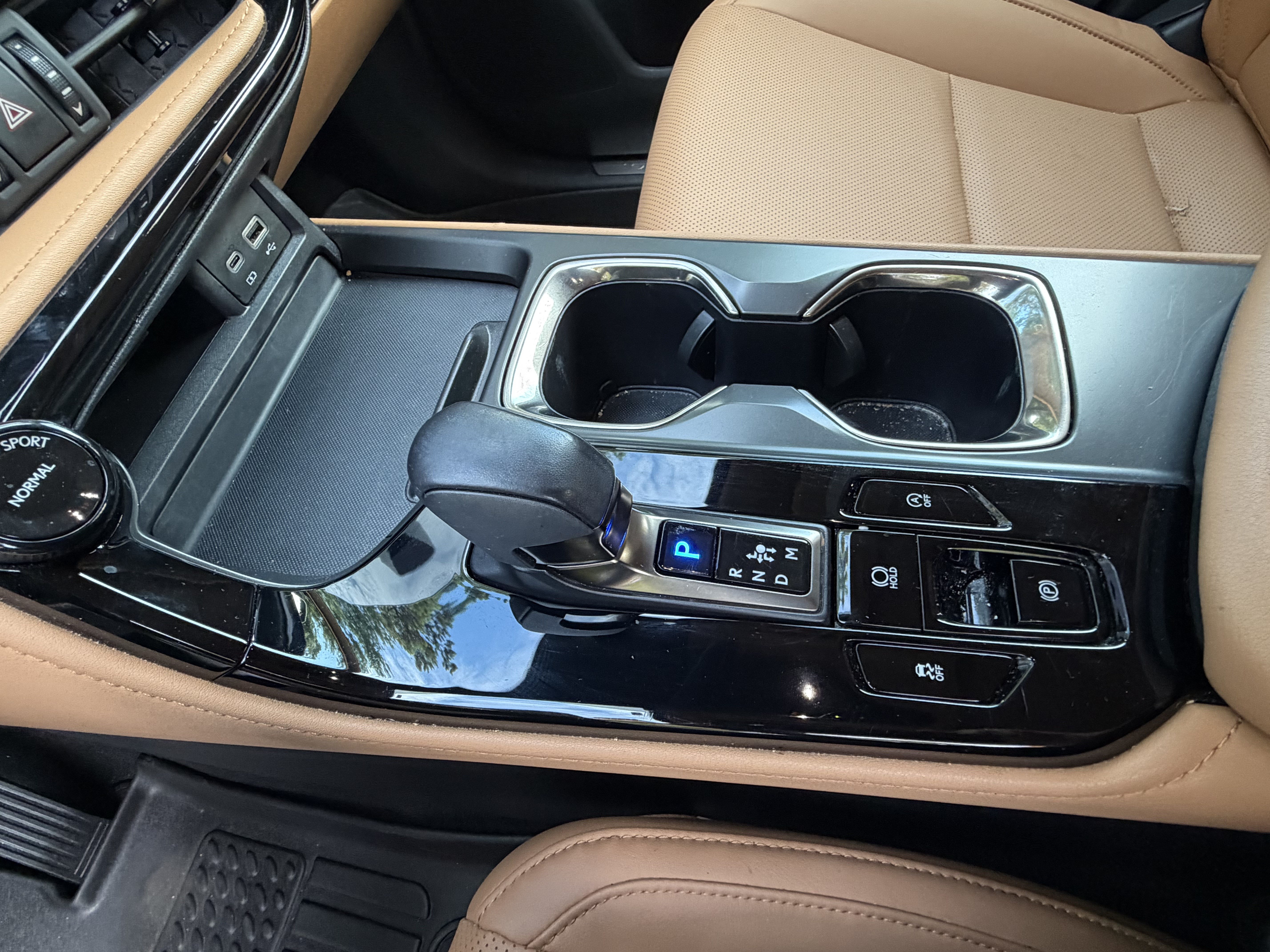 Certified 2025 Lexus NX 250 FWD w/ Premium Package image 27