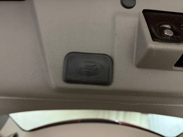 Used 2017 Chevrolet Traverse Premier AWD/4WD image 11
