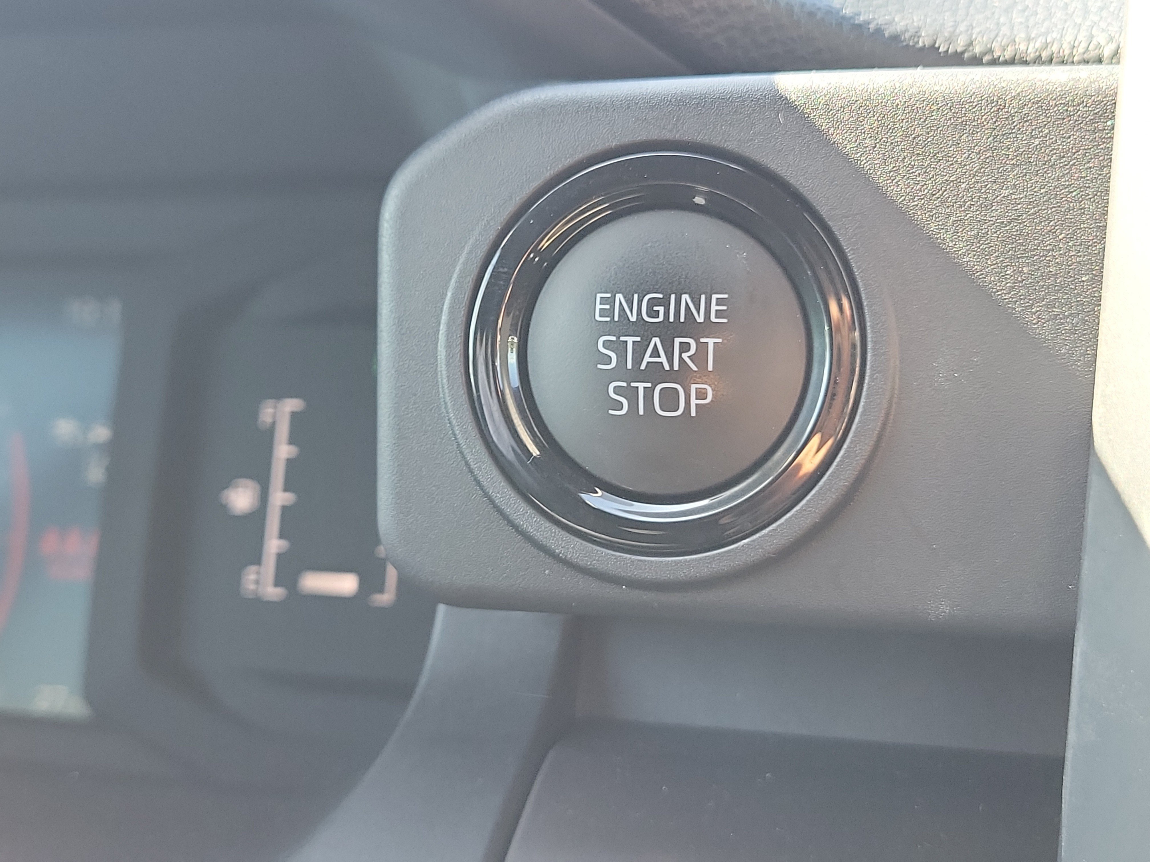 Certified 2026 Toyota Tacoma SR5 AWD/4WD image 29