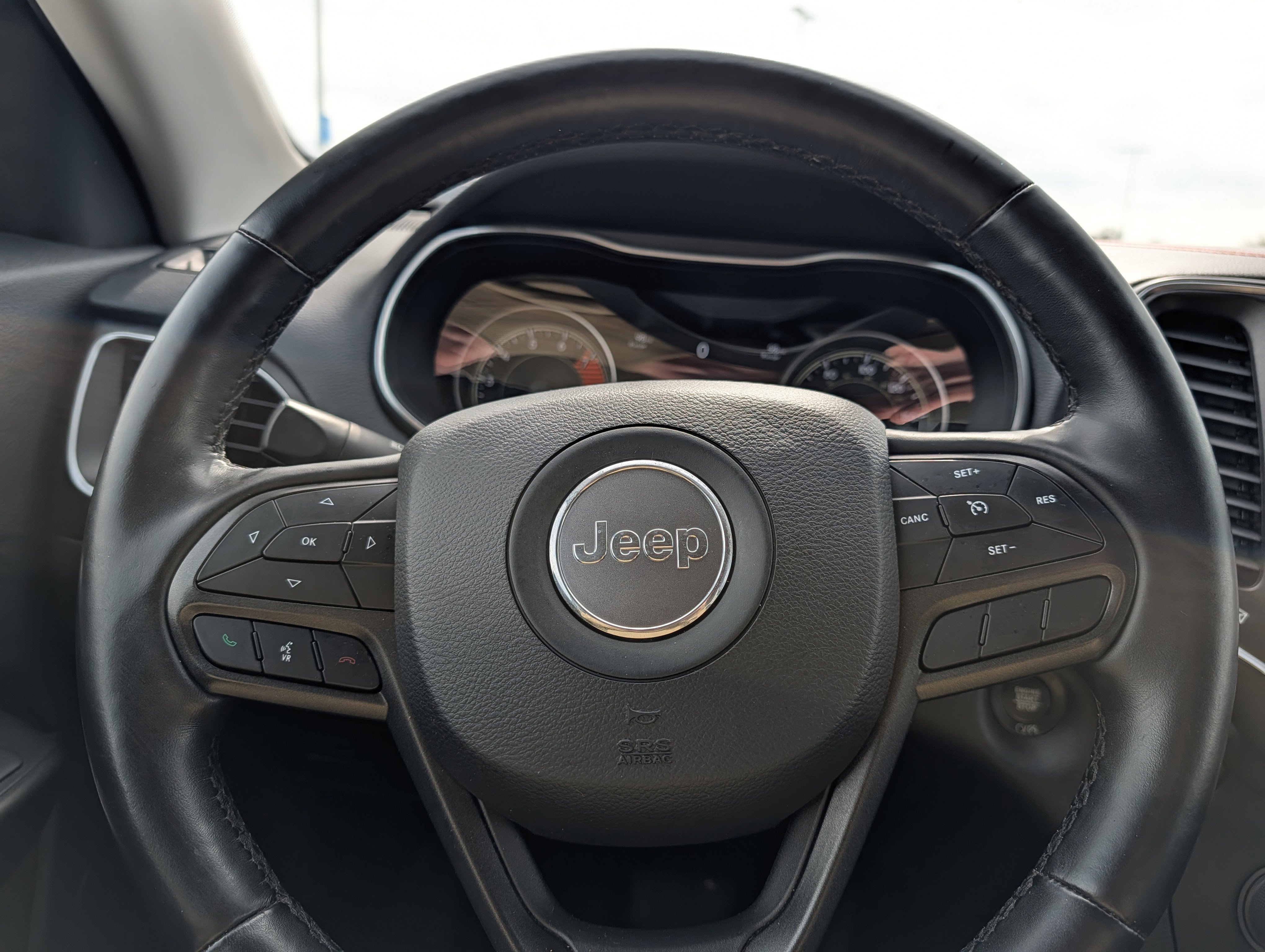 Used 2020 Jeep Cherokee Trailhawk w/ Comfort/Convenience Group image 29