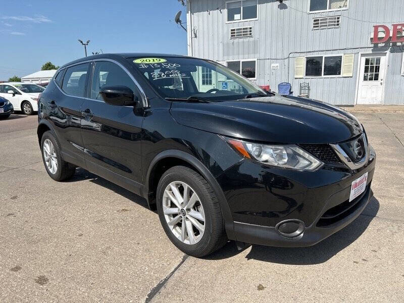 Used 2019 Nissan Rogue Sport S w/ Appearance Package image 7