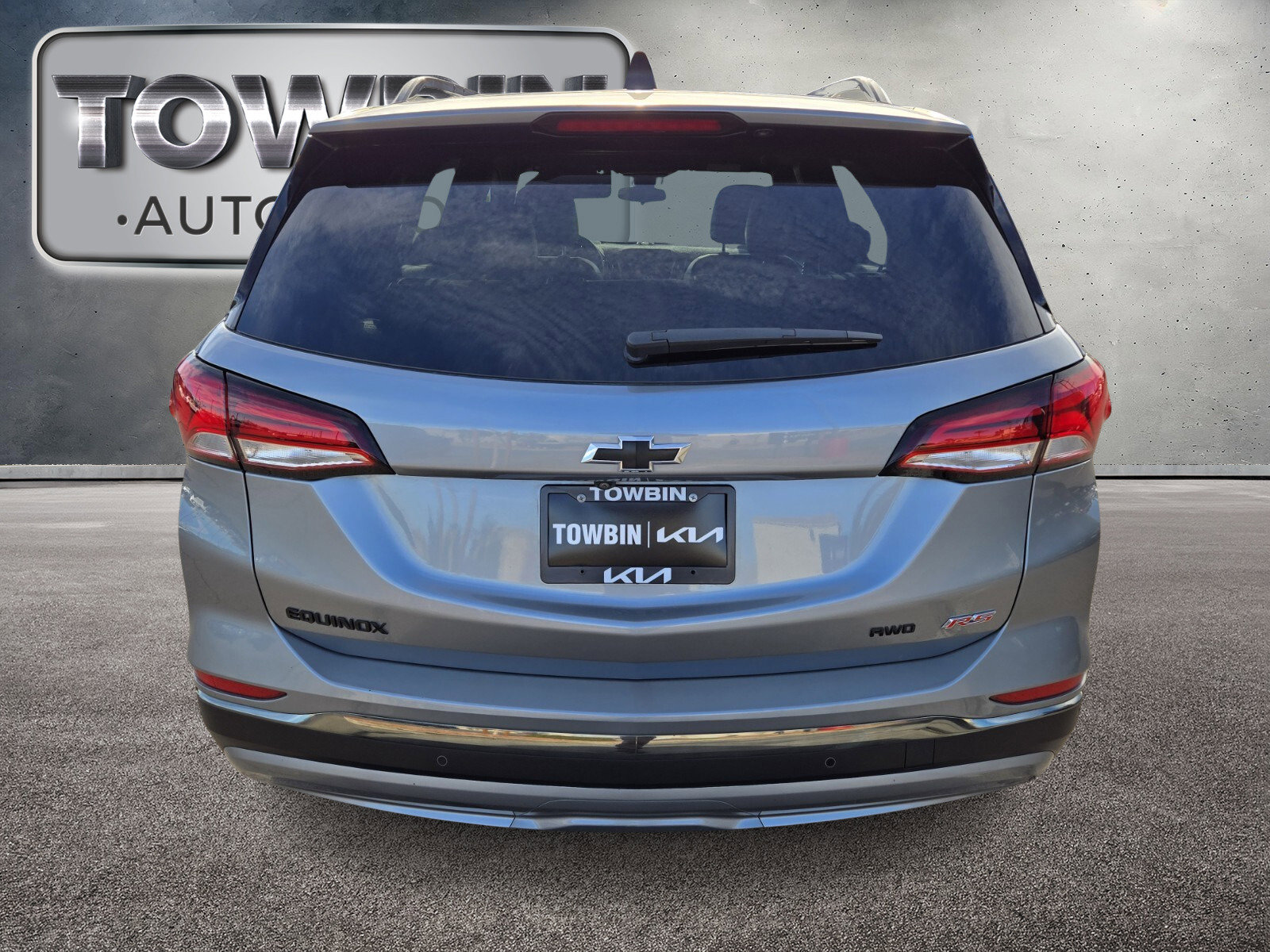 Used 2023 Chevrolet Equinox RS w/ RS Leather Package image 6