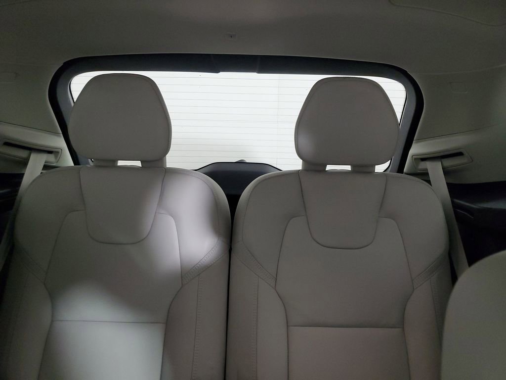 Certified 2024 Volvo XC90 B6 Ultimate w/ Protection Package Premier AWD/4WD image 17