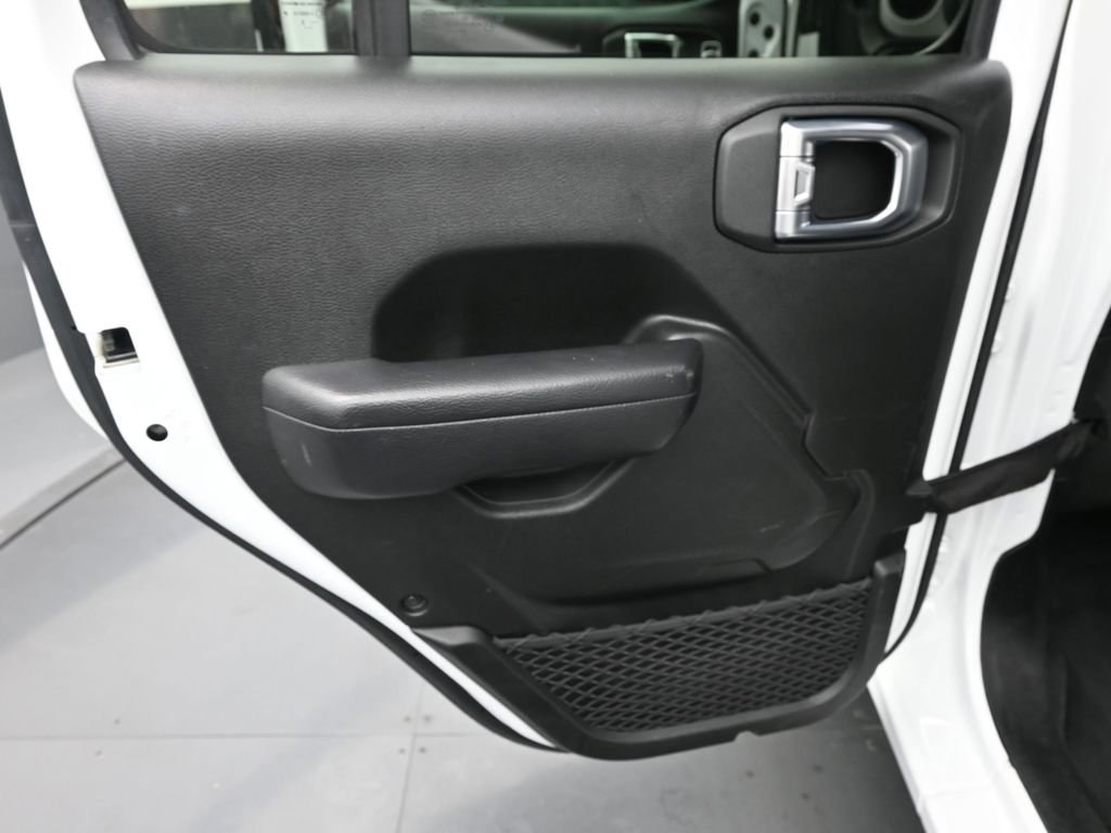 Used 2024 Jeep Wrangler Sport S image 34