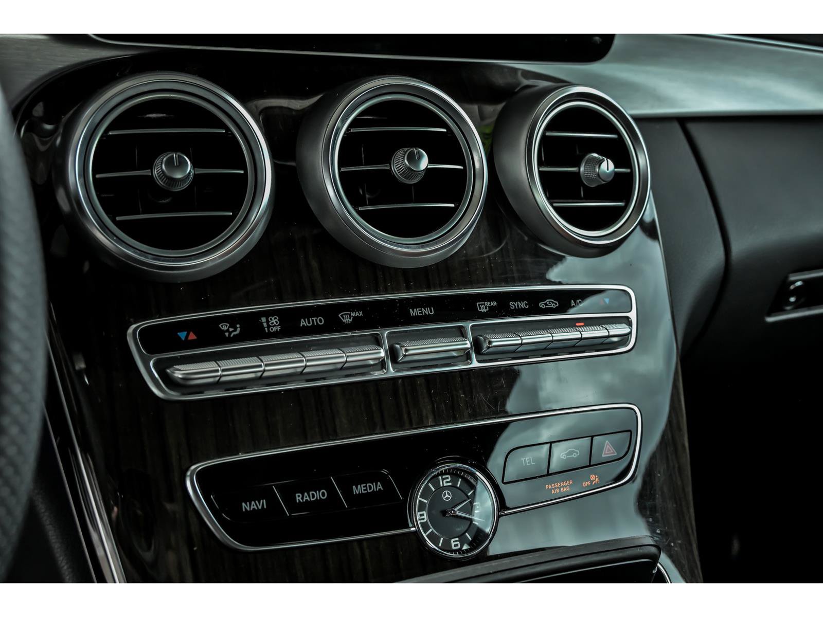 Used 2019 Mercedes-Benz C 300 4MATIC Coupe w/ Multimedia Package image 21