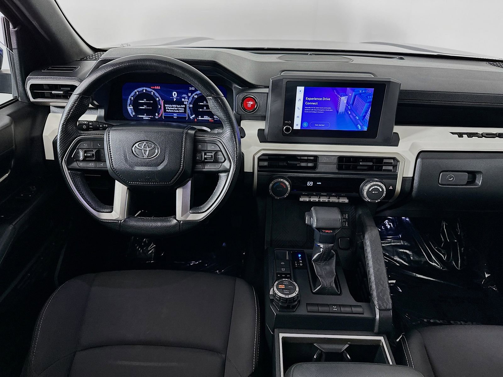 Certified 2024 Toyota Tacoma TRD Off-Road AWD/4WD image 21