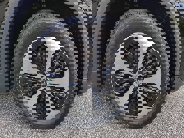 Used 2025 Mercedes-Benz GLA 250 image 11