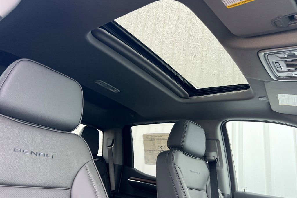 New 2026 GMC Sierra 1500 Denali w/ Denali Reserve Package image 13